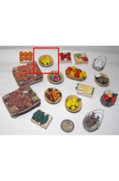Accessori Presepe Fruttivendolo:cestino Di Banane Piccolo Realizzato A Mano