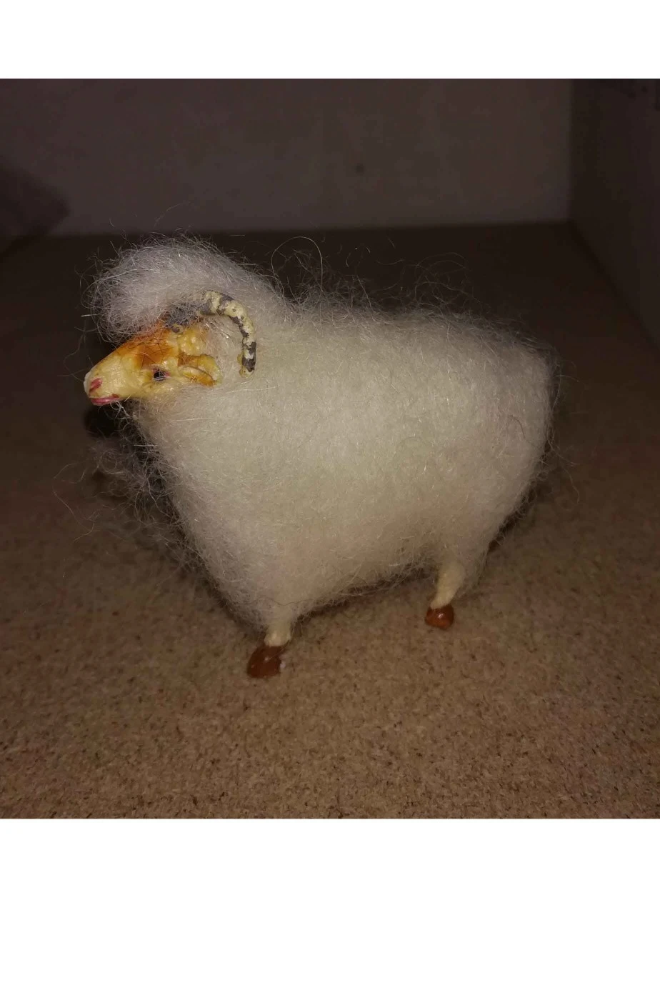 Accessori Presepe Pastore:caprone,montone Con Corna In Lana Vera Bianco