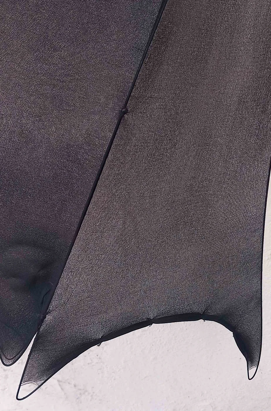 Ali Finte Da Pipistrello Nere Sfumate Di Tulle Con Armatura Rigida - immagine 5