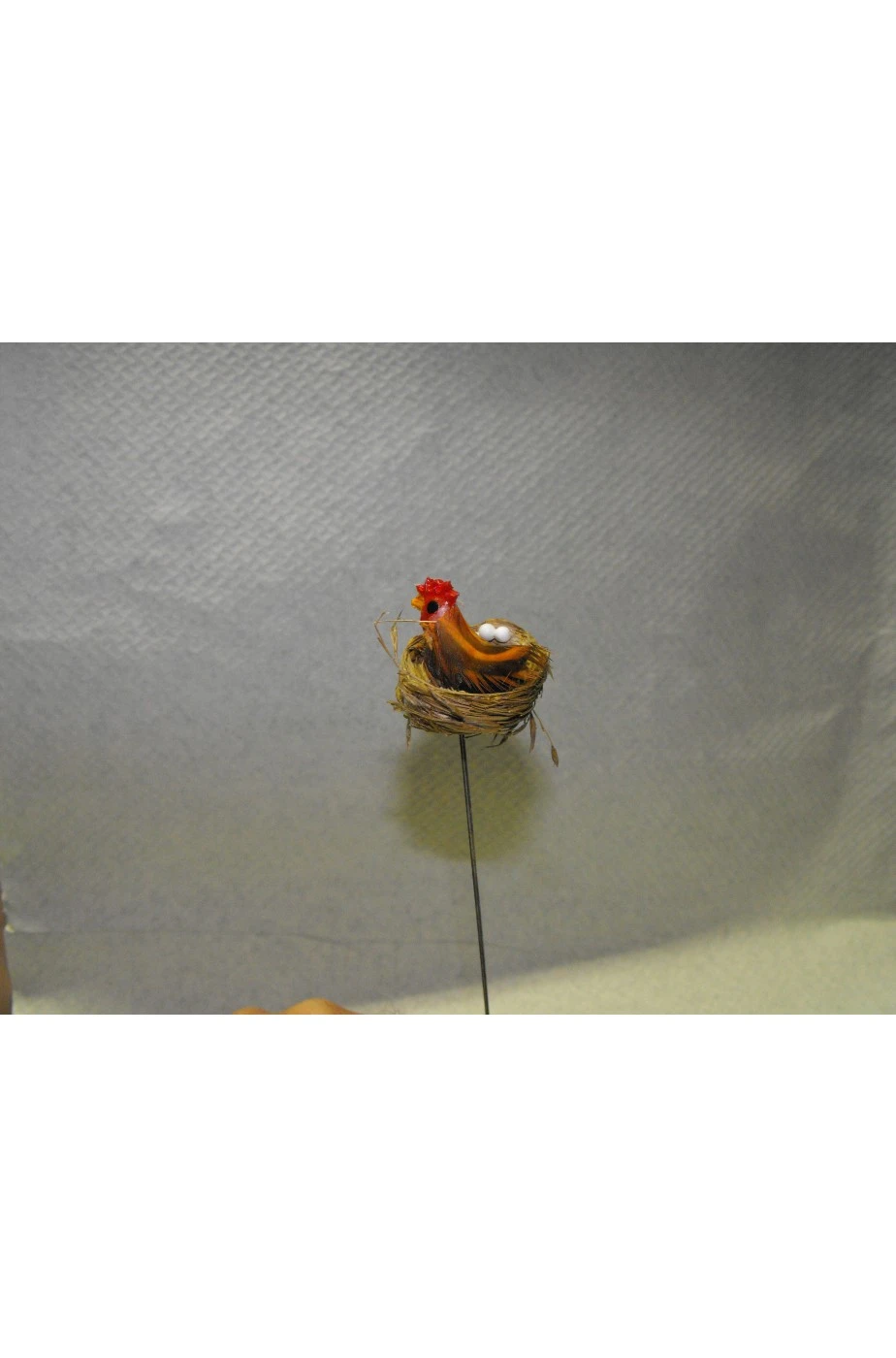 Ambientazione Presepe:Nido Gallina Con Uova Montato Su Filo Di Ferro