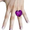 Gioiello Di Bigiotteria Anello Con Montatura A Fiore Con Grande Pietra A Cuore Viola