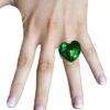 Gioiello Di Bigiotteria Anello Con Montatura A Fiore Con Grande Pietra A Cuore Verde