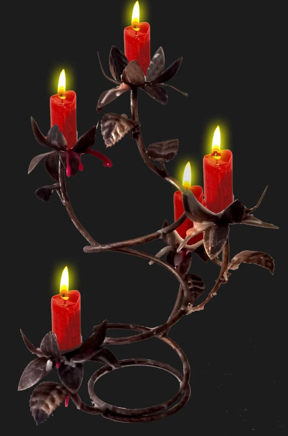 Candeliere Di Ferro Battuto Con Petali E Rami Di Rosa