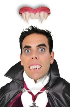 Dentiera Vampiro Rigida A 4 Zanne