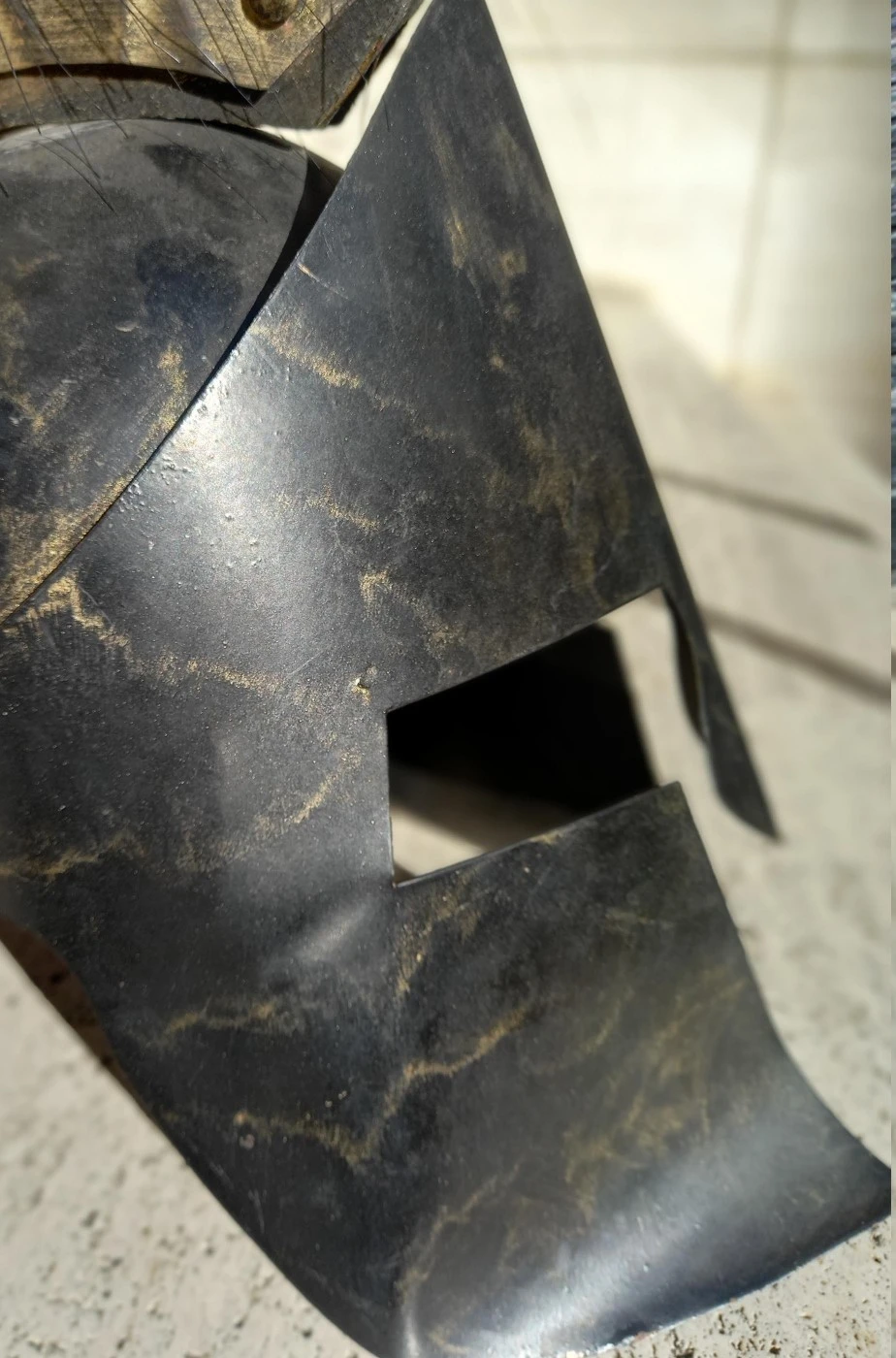 Elmo E Scudo Grande Di Metallo Di Leonida Guerriero Spartano Dei 300 - immagine 6