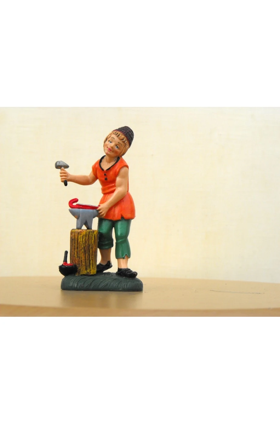 Figurina Presepe In Plastica (cm 10) Fabbro