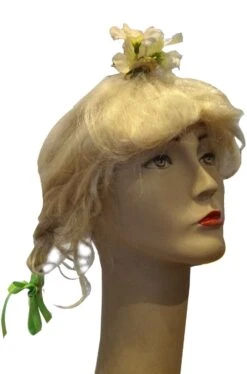 Parrucca Bionda Con Trecce Corte Modello Greta Con Fiocchetti E Fiori Finti