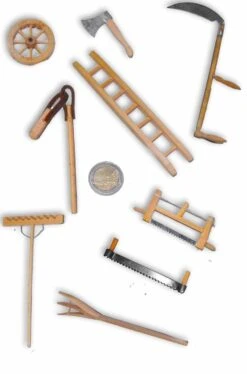 Set Di Attrezzi Da Lavoro Dei Contadini In Legno Per Presepe O Diorami